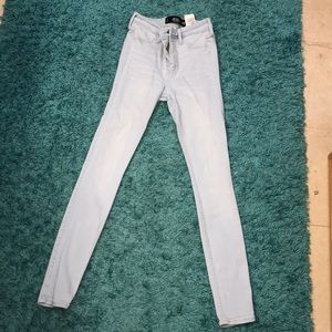 HIGH RISE LIGHT JEANS